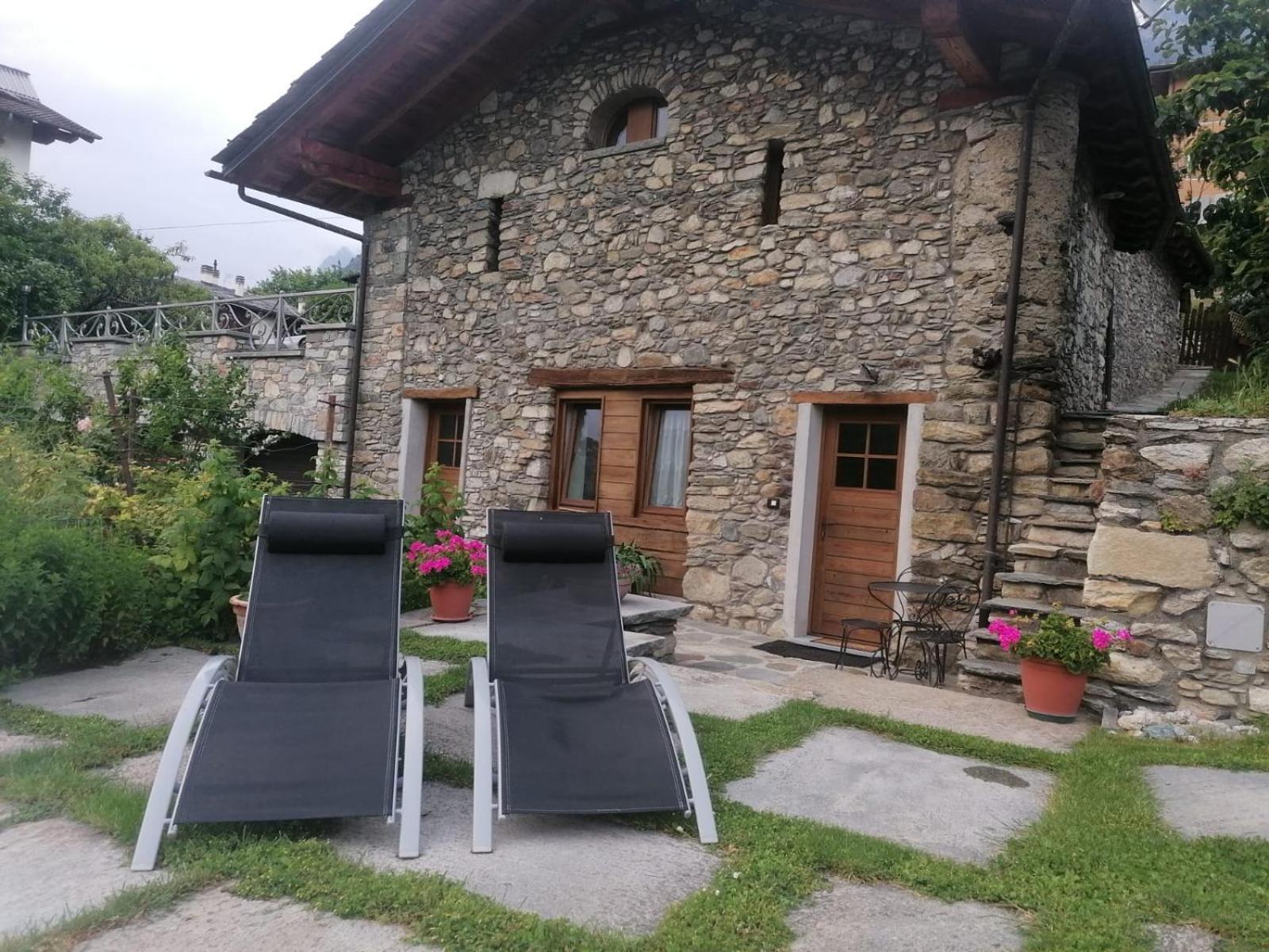 Mini House Valle D'Aosta Roisan Exterior foto